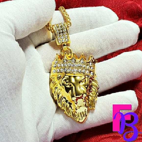 *NEW!* 18K Yellow Gold King Leo Pendant and Chain - Picture 7 of 16